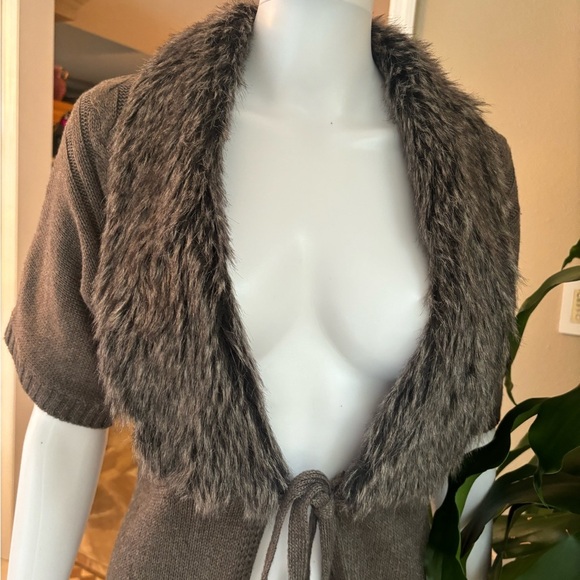 The Limited Brown Cardigan with Open Front and Plush Texture - Picture 6 of 7